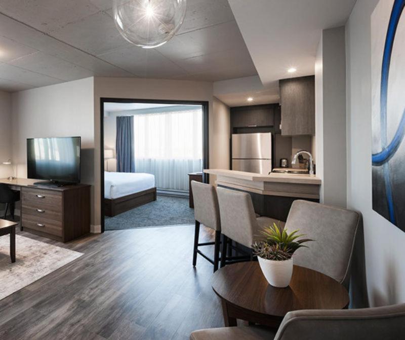 Imperia Hotel Et Suites Boucherville Exterior foto