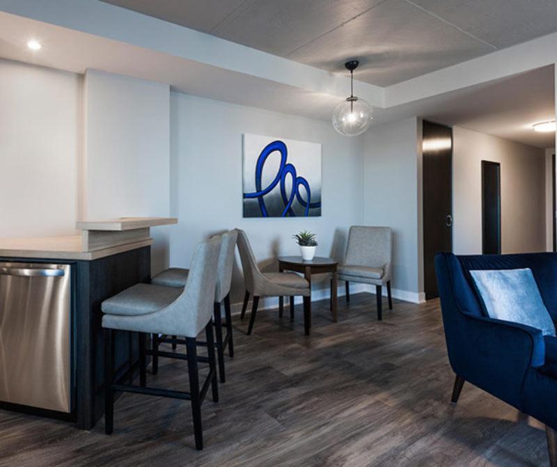 Imperia Hotel Et Suites Boucherville Exterior foto